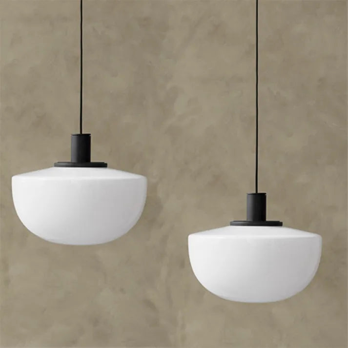 Kentro Pendelleuchte mit Glasglobus für Essbereich und Küche