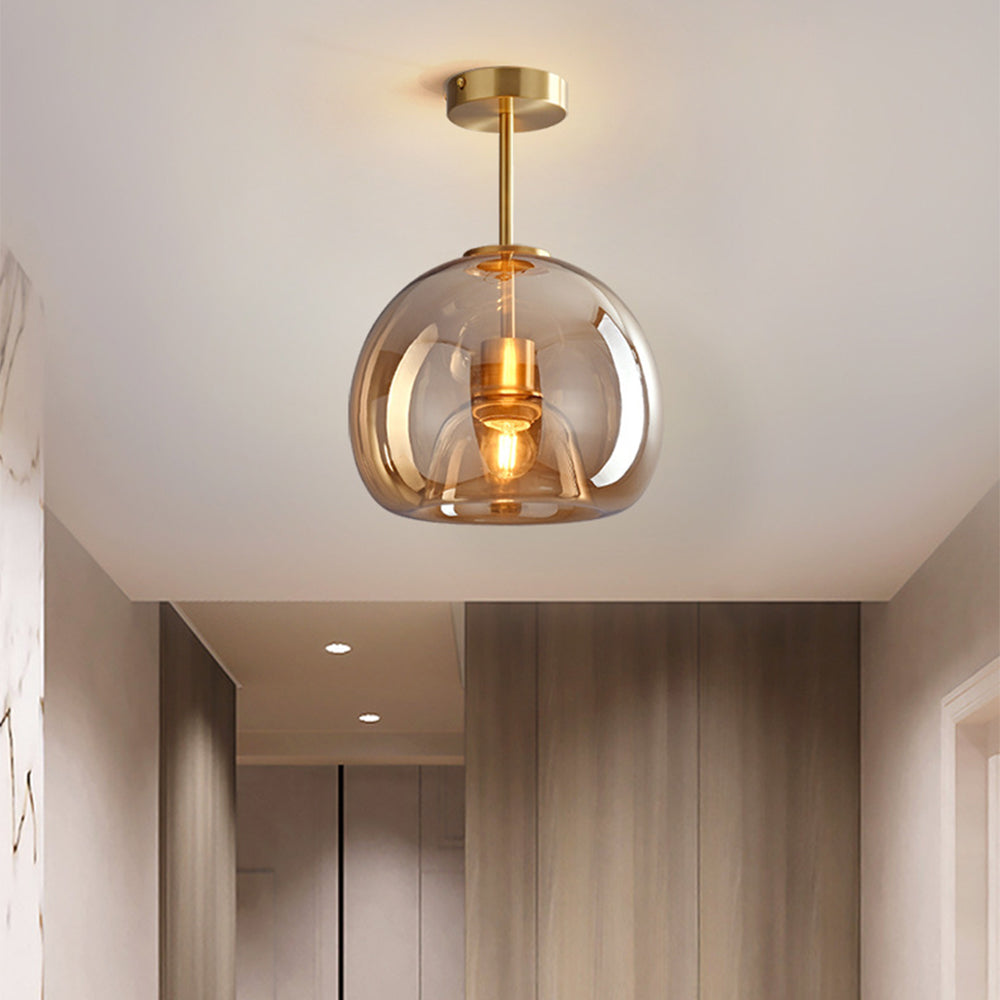 Loftlampe i kobber og glas — klassisk stil, halvt planmonteret