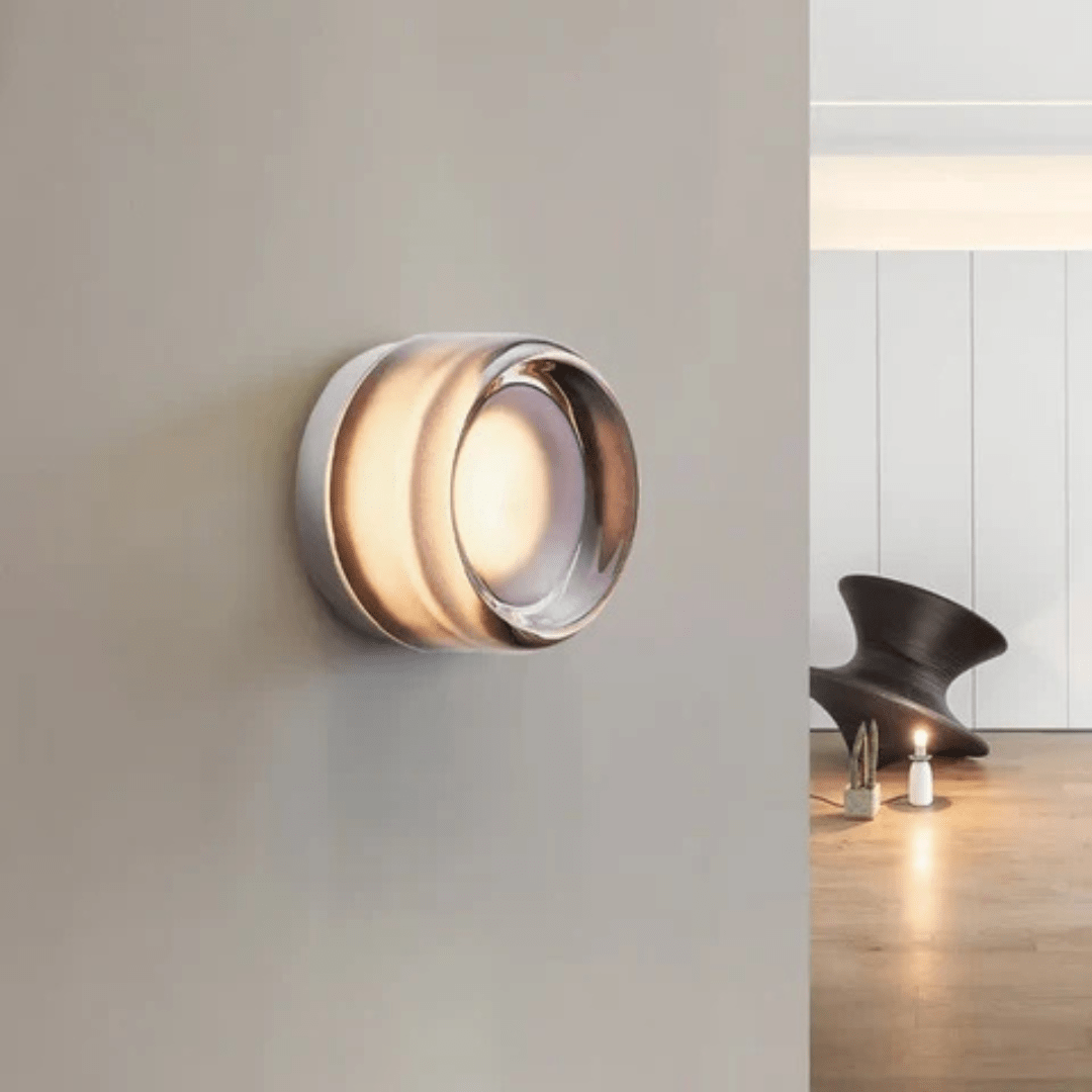 Okrągła szklana lampa ścienna LED z jednym źródłem światła — kompaktowa obudowa