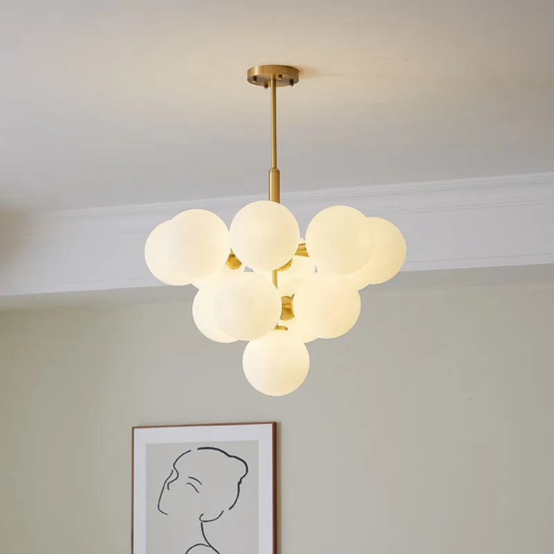 LED-Pendelleuchte Marylebone — Fünf Lampenköpfe, dreizehn Lampenkörper