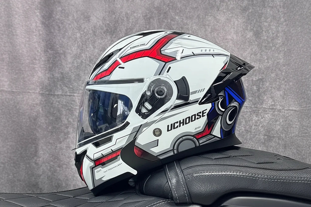 Flip-Up Full-Face Motorcycle Helmet — Dual-Lens Visor, Aerodynamic Rear Wing, DOT Certified