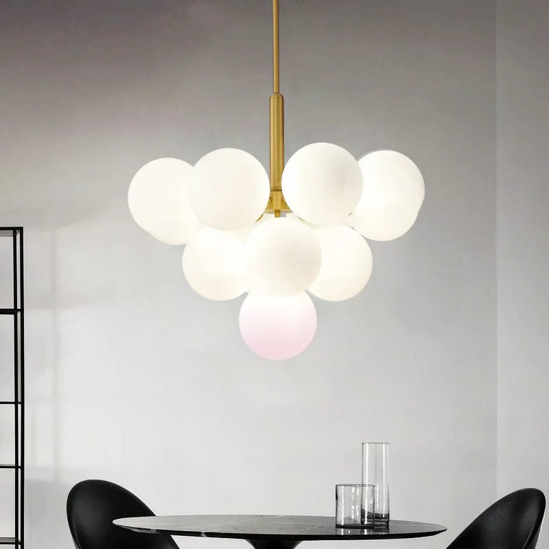 LED-Pendelleuchte Marylebone — Fünf Lampenköpfe, dreizehn Lampenkörper