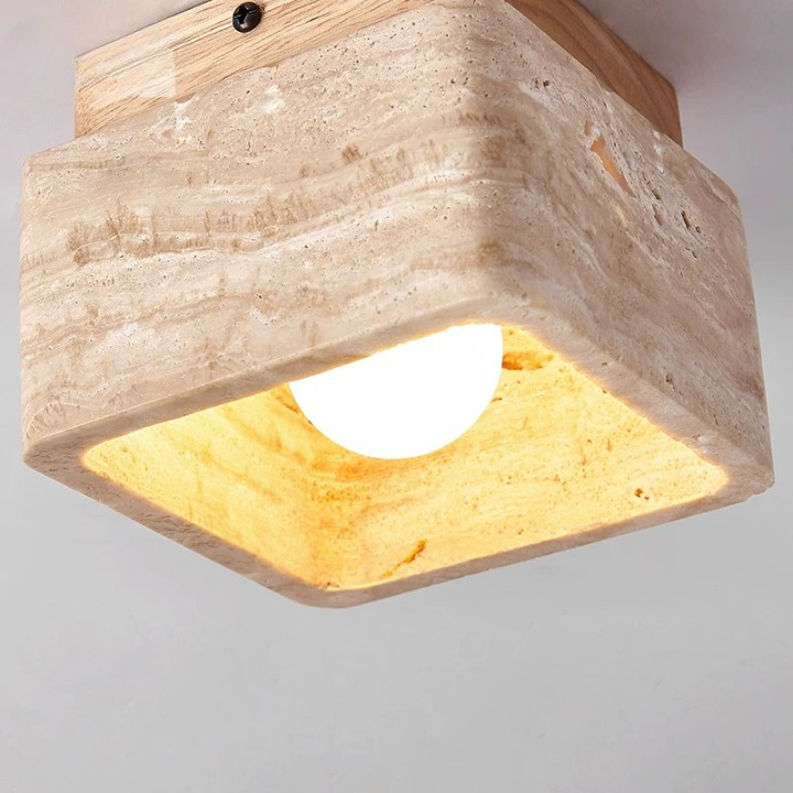 Kirrea LED-Deckenleuchte mit Travertin-Holz-Akzenten
