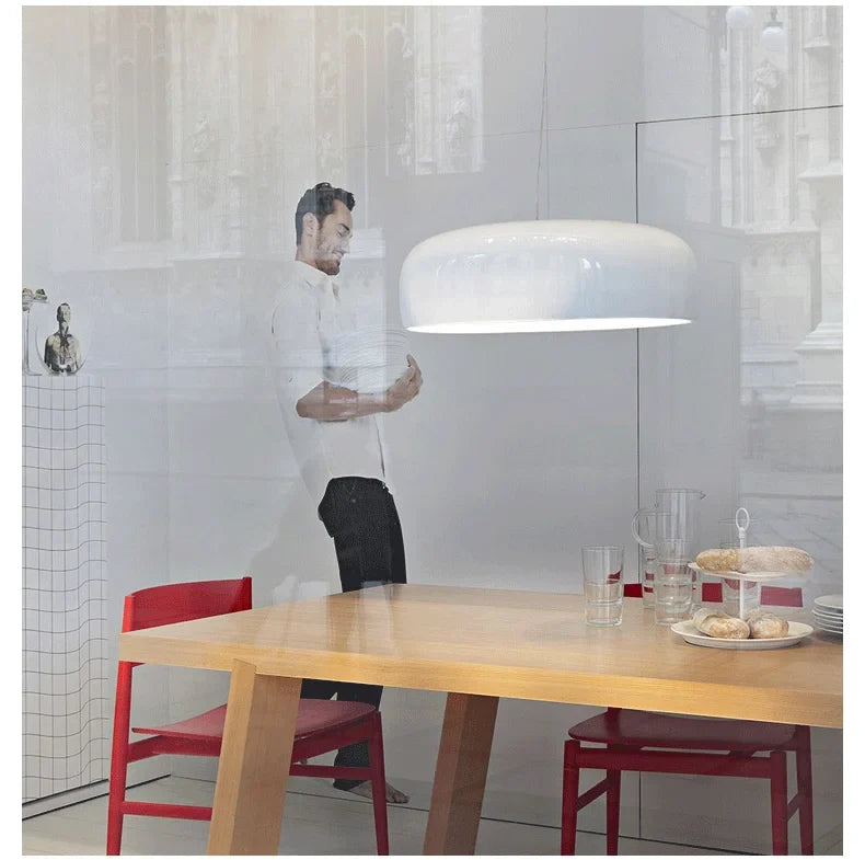 Lampă suspendată rotundă FjordLume Nordic — Abajur din metal și acril, fir ajustabil de 1.2m