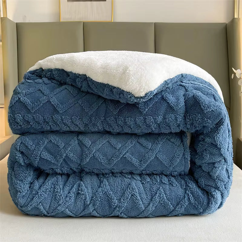AuroraNest Ultra Warm Lamb Cashmere Weighted Blanket — Evenly Distributed Fill