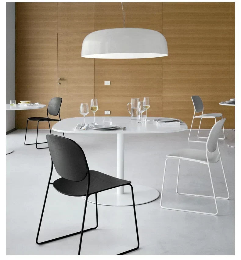 Lampă suspendată rotundă FjordLume Nordic — Abajur din metal și acril, fir ajustabil de 1.2m