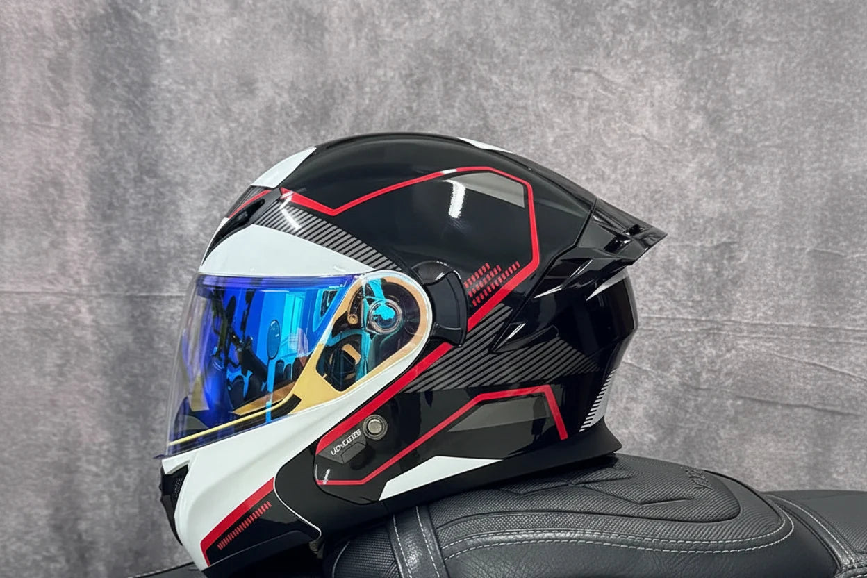 Flip-Up Full-Face Motorcycle Helmet — Dual-Lens Visor, Aerodynamic Rear Wing, DOT Certified