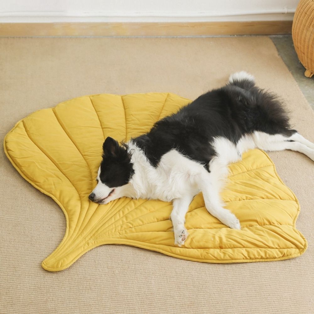 Alfombrilla refrescante con forma de hoja para perros — Diseño transpirable y lavable