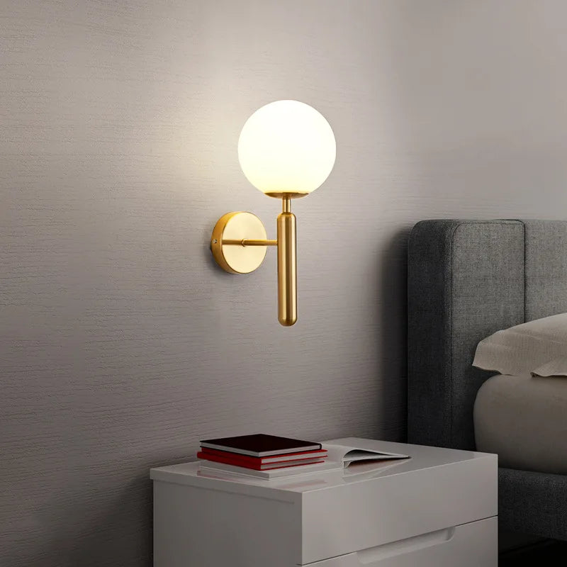 Modern vägglampa — energieffektiv, enkel att installera