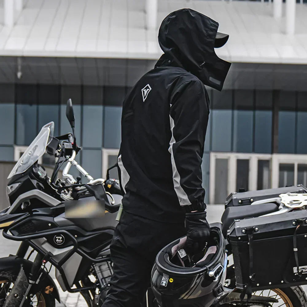 Ultralehký nepromokavý oblek do deště — prodyšné vybavení pro motorkáře