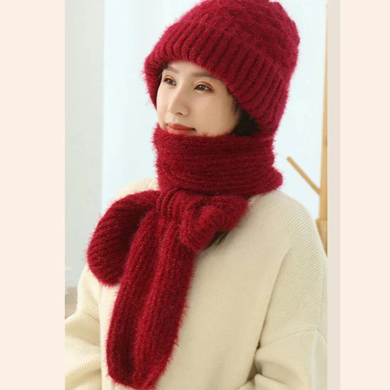 Women's Knitted Hat and Scarf Set — Cozy All-in-One Winter Wear