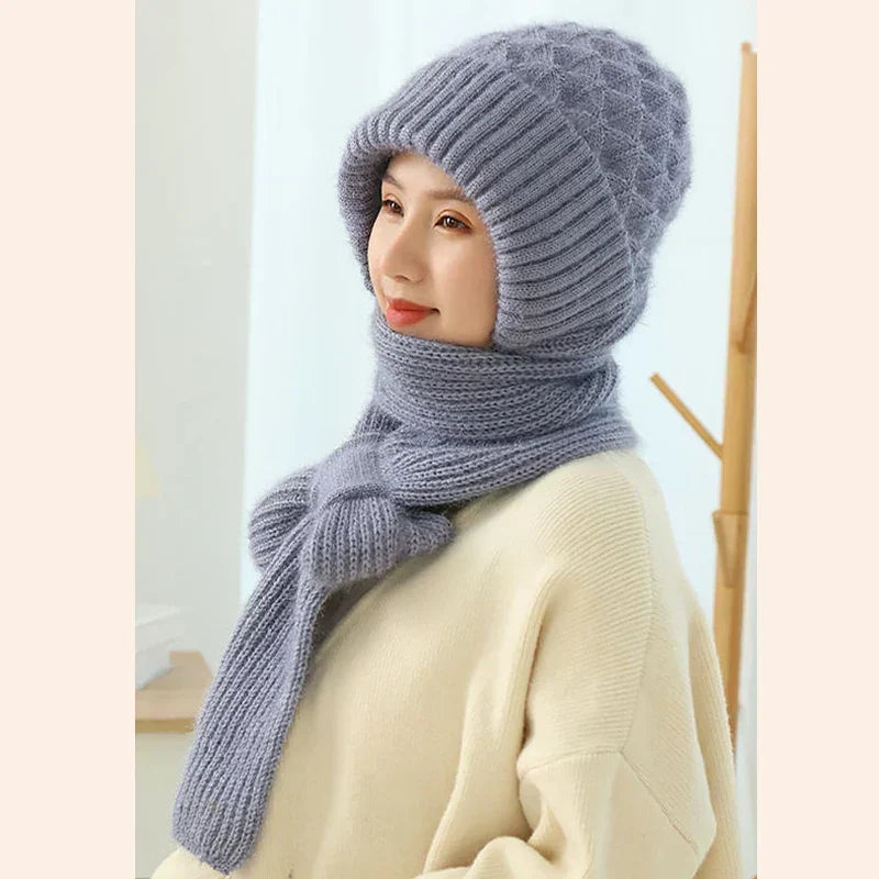Women's Knitted Hat and Scarf Set — Cozy All-in-One Winter Wear