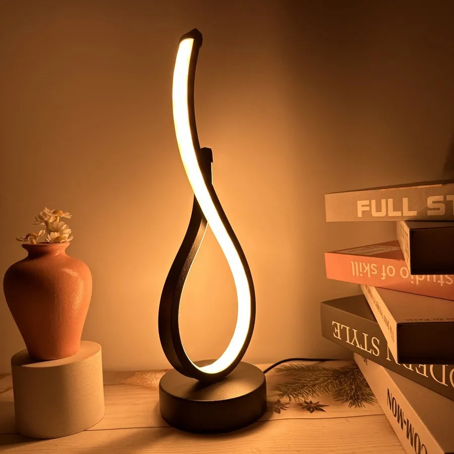 Kreativní stolní LED lampa — dekorativní noční světlo k posteli s jemným svitem