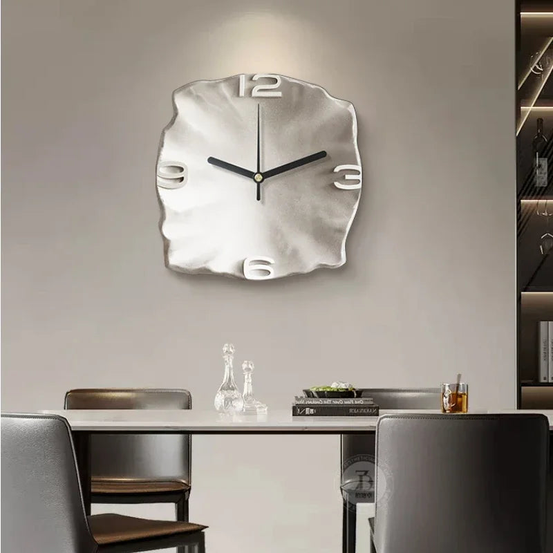 AbstractElegance Luxuriöse Wanduhr — Abstraktes Reliefdesign