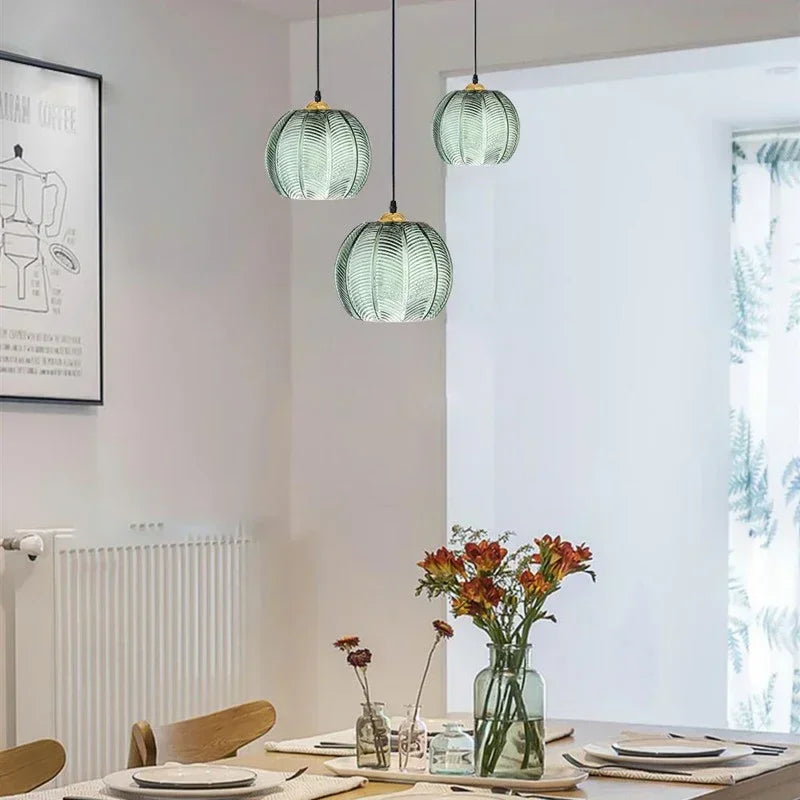 Miraella Pendelleuchte im nordischen Stil mit grünem Blätterdesign