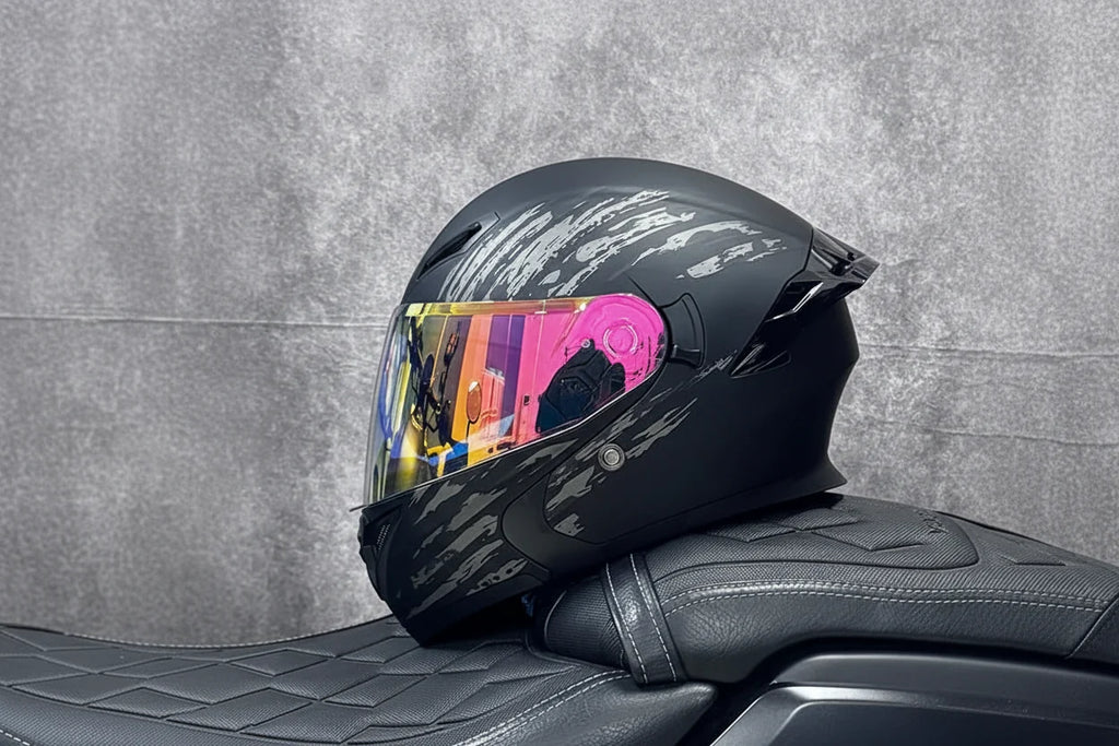 Flip-Up Full-Face Motorcycle Helmet — Dual-Lens Visor, Aerodynamic Rear Wing, DOT Certified