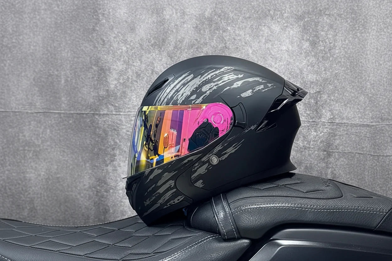 Flip-Up Full-Face Motorcycle Helmet — Dual-Lens Visor, Aerodynamic Rear Wing, DOT Certified