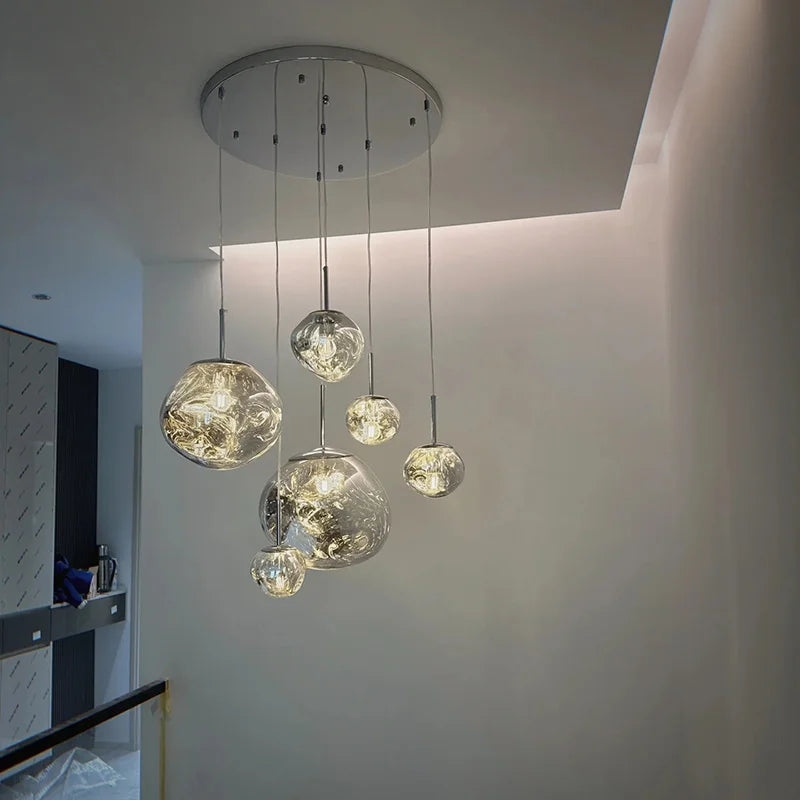 Lampă suspendată LED în stil lavă — Iluminat ambiental retro pentru încăperi