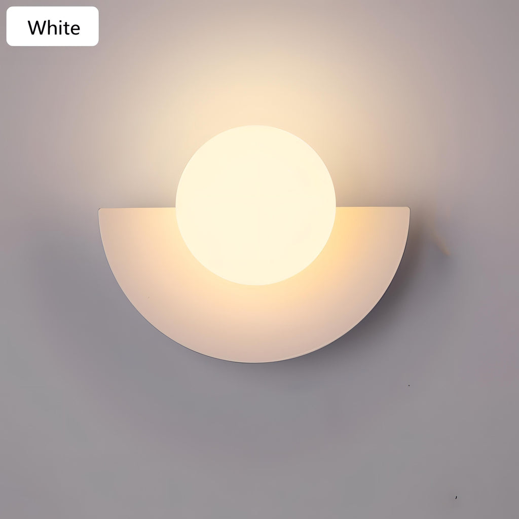 Applique murale LED semi-circulaire Aurelia Nordic — Lumière douce, six finitions colorées