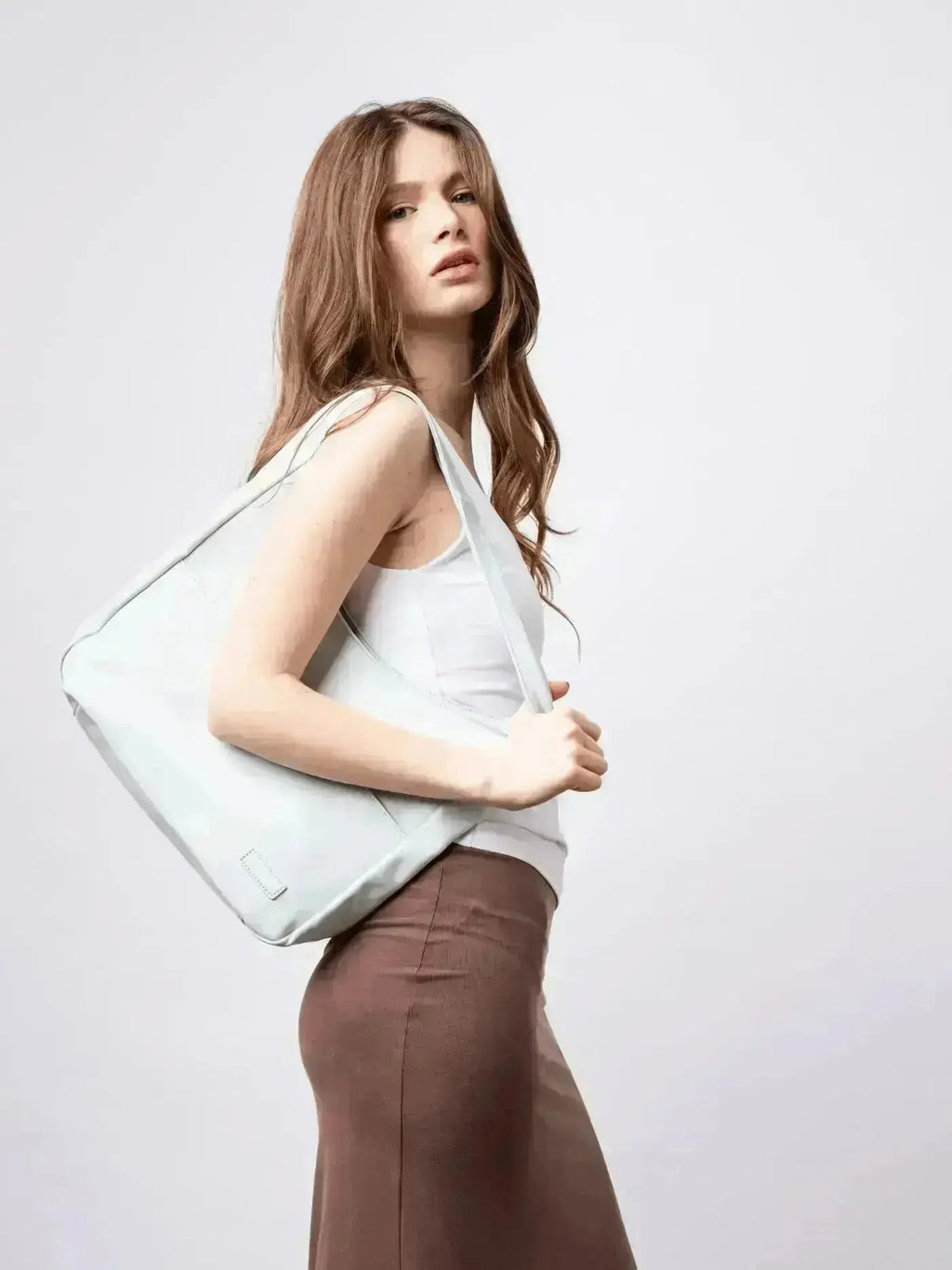 Timeless Bucket Shape Handbag — Structured Design, Spacious Interior