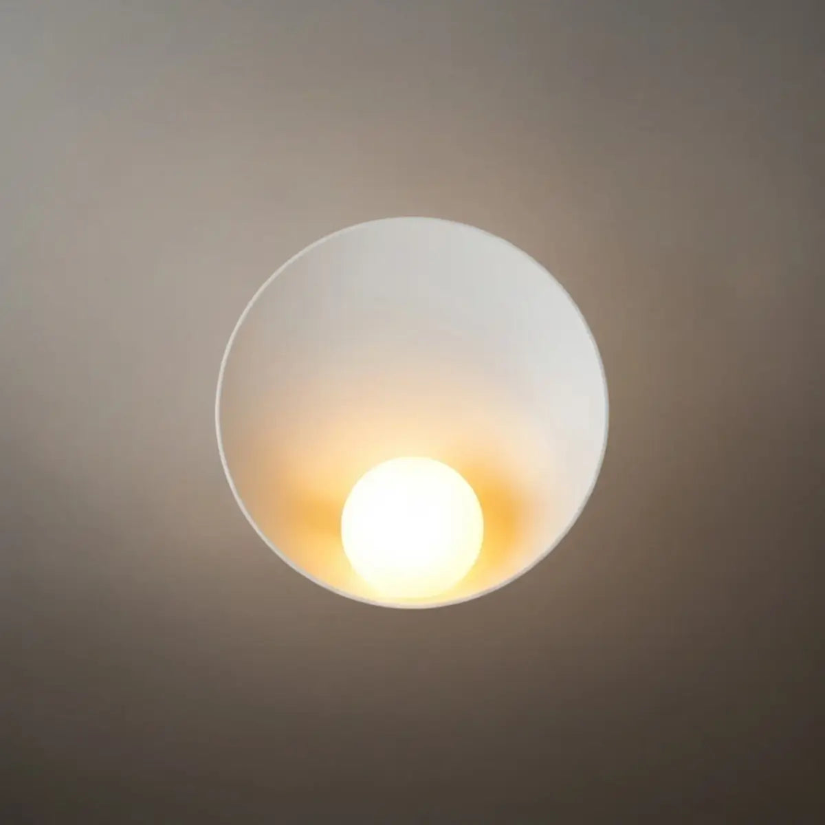 Minimalist Rustic Bowl Wall Lamp — Natural Resin & Metal with Warm Glow Bedroom - Flindria