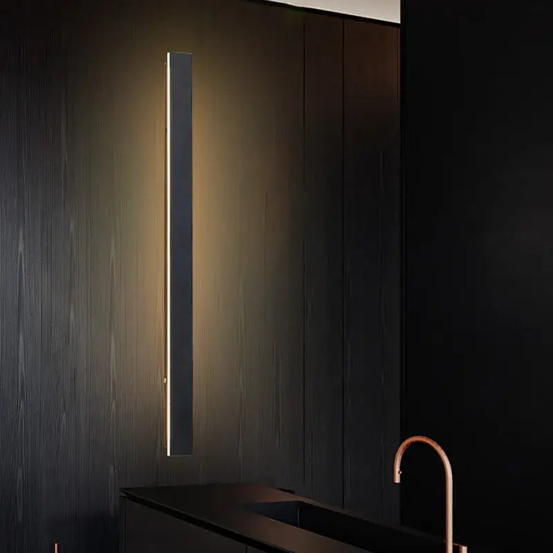 Minimalist Wall Lamp – Waterproof Linear for Outdoor - Flindria