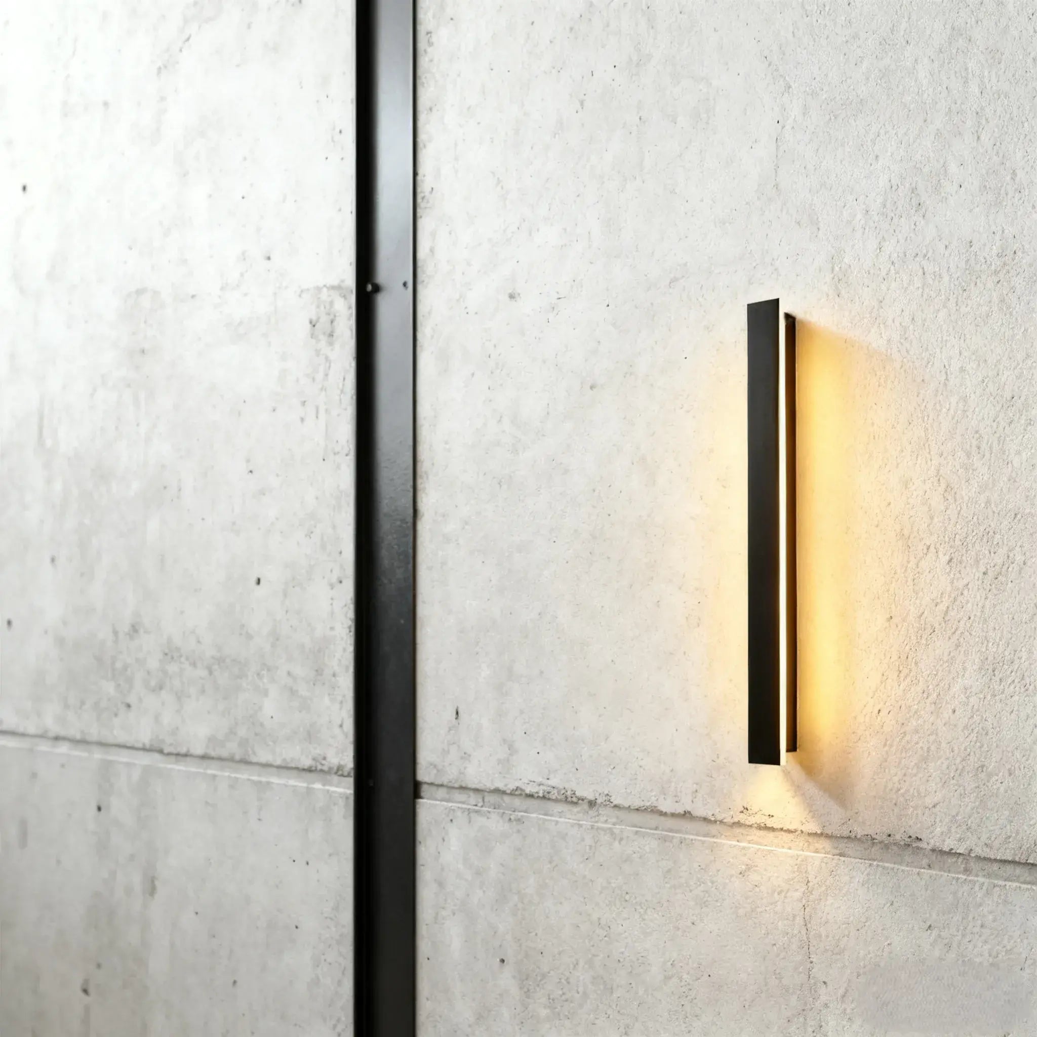 Minimalist Wall Lamp – Waterproof Linear for Outdoor - Flindria