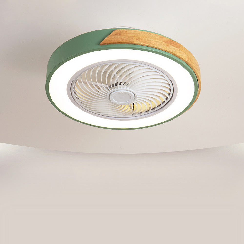 Moderne Holzdeckenventilatoren mit energiesparender LED-Beleuchtung