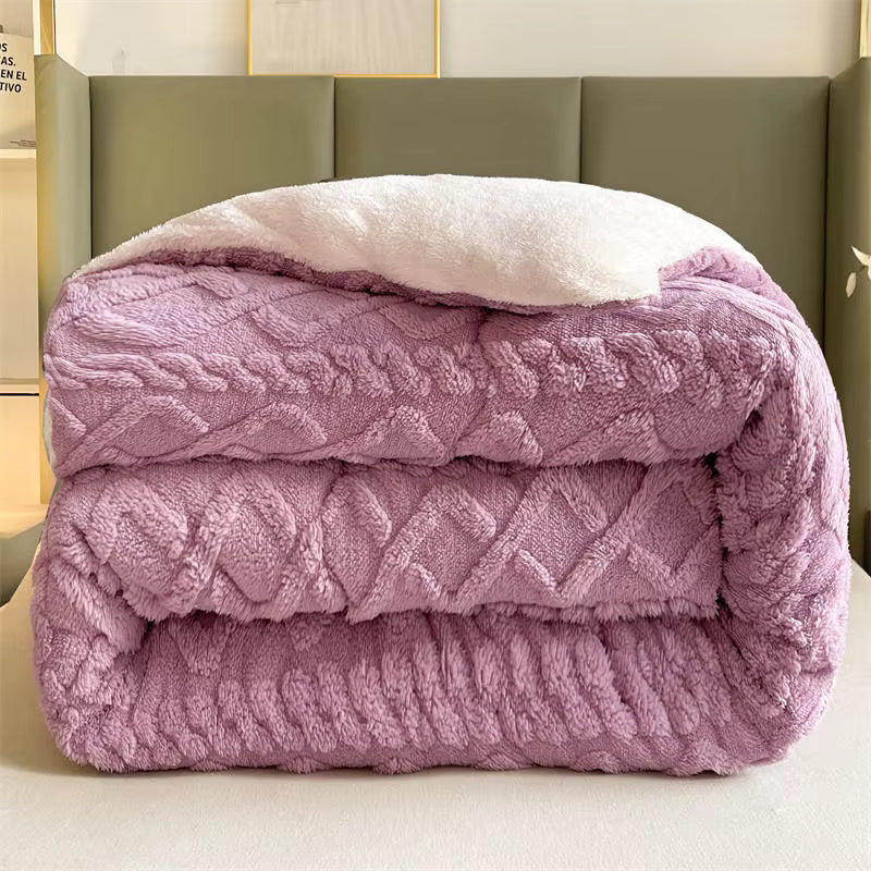 AuroraNest Ultra Warm Lamb Cashmere Weighted Blanket — Evenly Distributed Fill