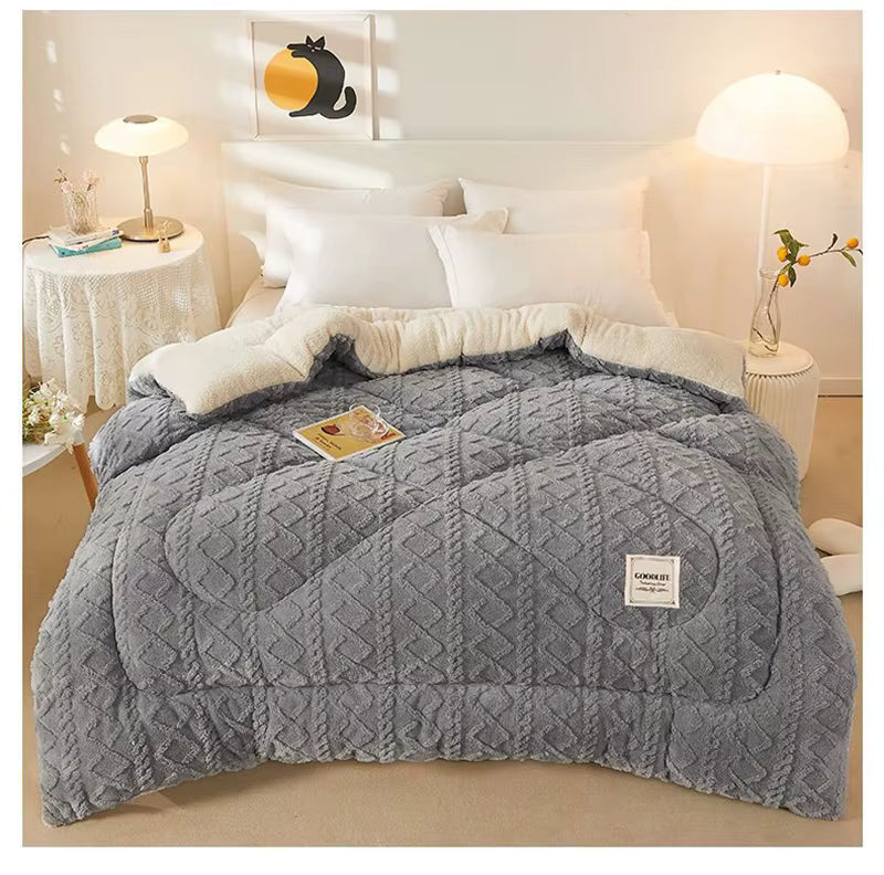 AuroraNest Ultra Warm Lamb Cashmere Weighted Blanket — Evenly Distributed Fill