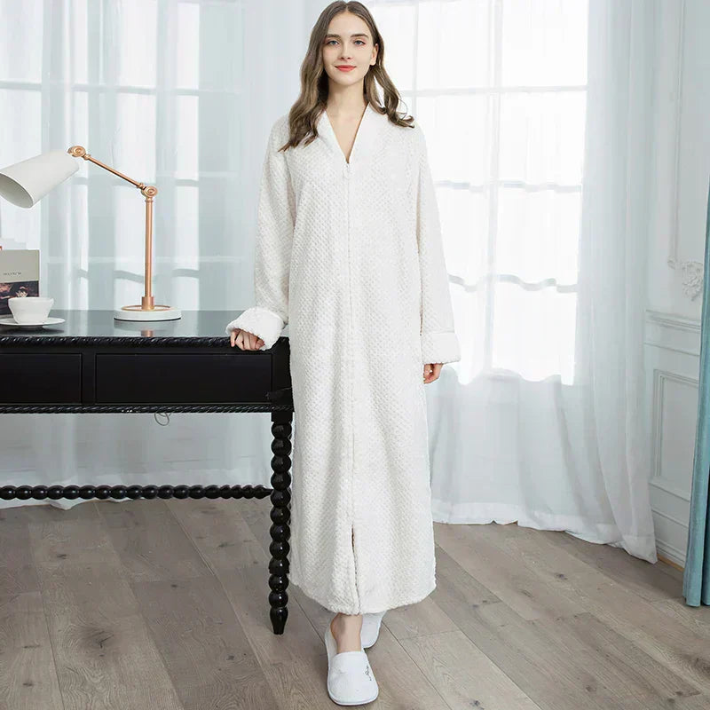 CozyNest termisk flanellbadrock för gravida — extra lång och rymlig passform