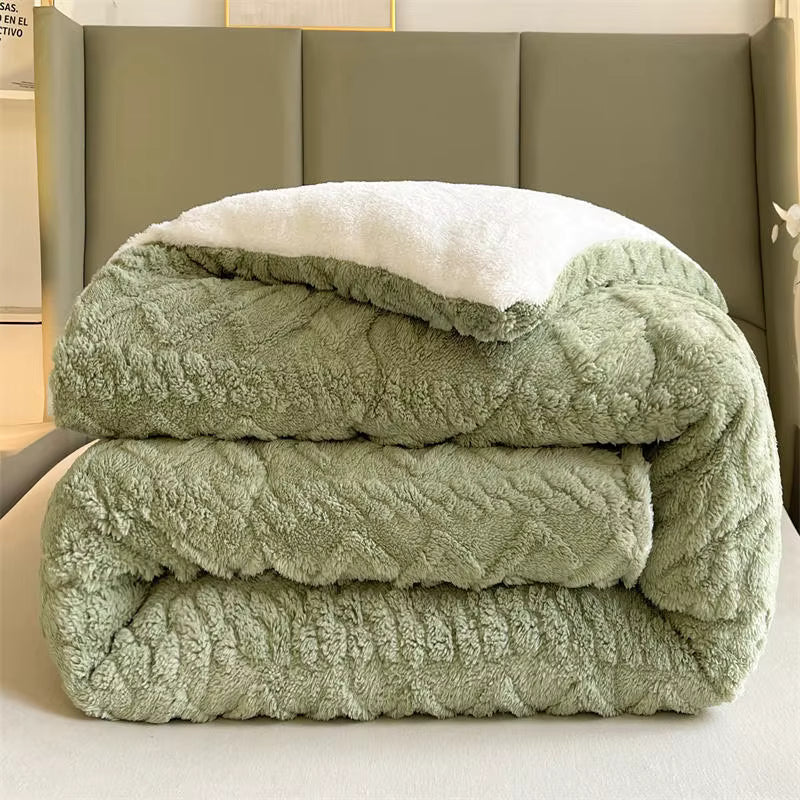 AuroraNest Ultra Warm Lamb Cashmere Weighted Blanket — Evenly Distributed Fill