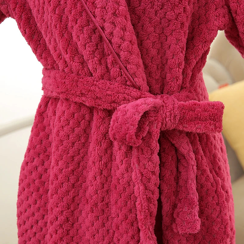 CozyNest termisk flanellbadrock för gravida — extra lång och rymlig passform