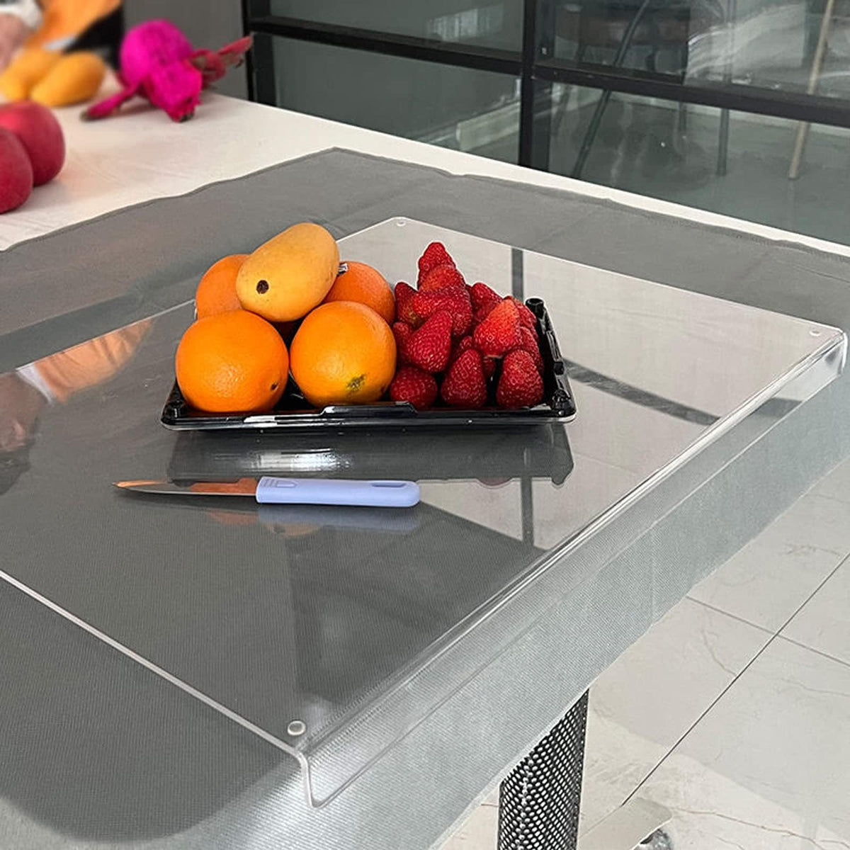 Tábua de cortar transparente antiderrapante — Proteção de bancada com rebordo elevado