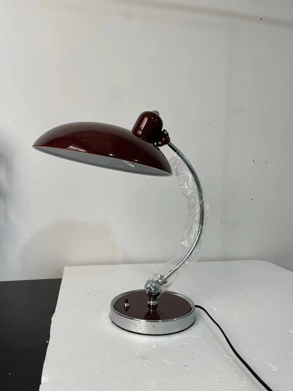 ScandinavianGlow dansk bordslampa — inspirerad av Kaiser Idell