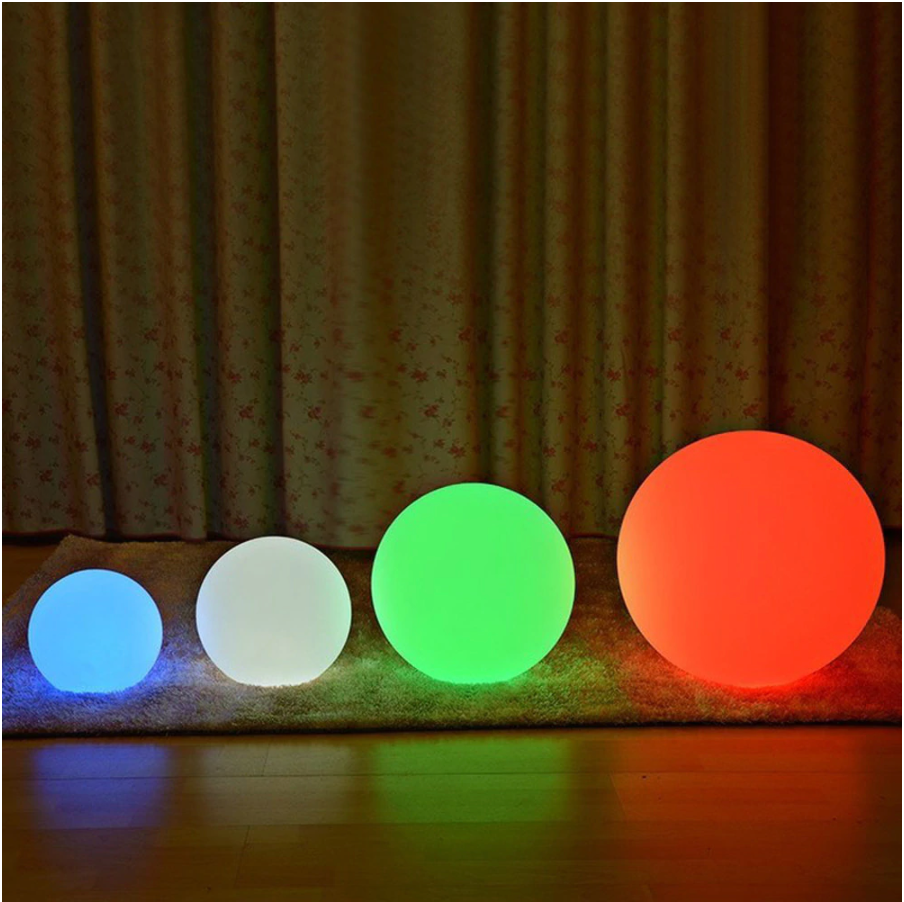 Kabellose LED-Tischlampe Moon — 16 Farben, wiederaufladbare Akkus
