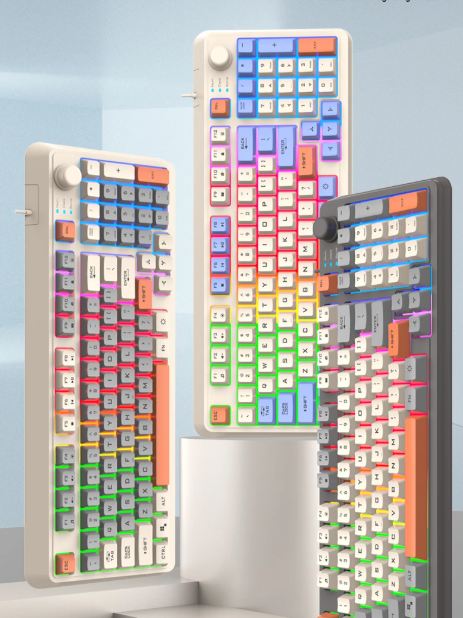 Clavier de jeu LUNA K82 à 94 touches RGB — filaire, éclairage arc-en-ciel, molette de volume