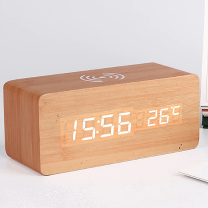 Holzwecker – Kabelloses Laden, LED-Thermometeranzeige