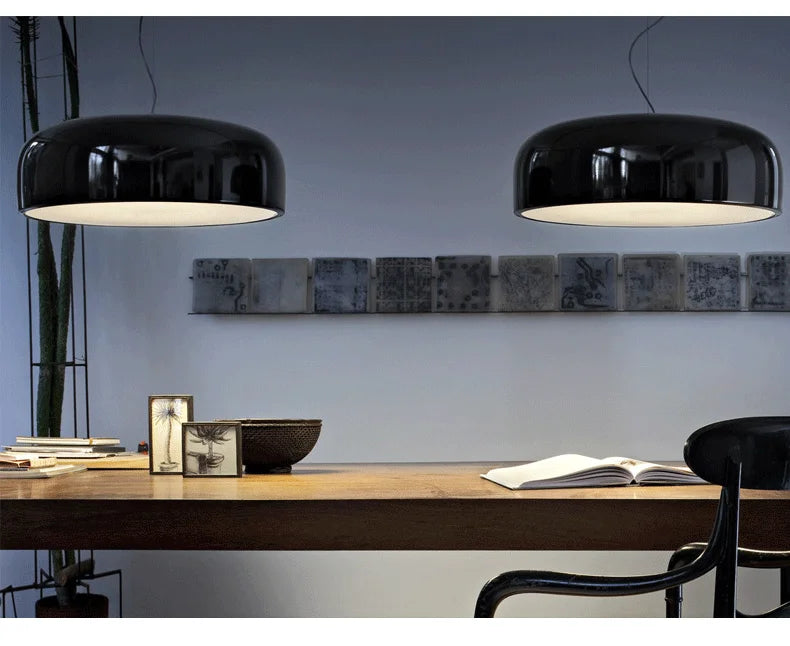 Lampă suspendată rotundă FjordLume Nordic — Abajur din metal și acril, fir ajustabil de 1.2m