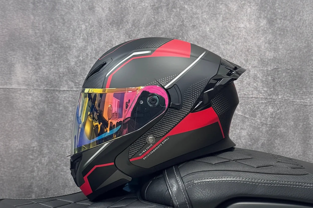Flip-Up Full-Face Motorcycle Helmet — Dual-Lens Visor, Aerodynamic Rear Wing, DOT Certified
