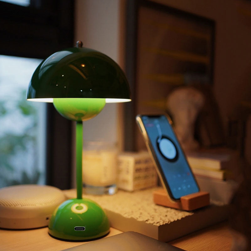 Lampe de table nordique en forme de champignon avec LED — Éclairage sans fil rechargeable