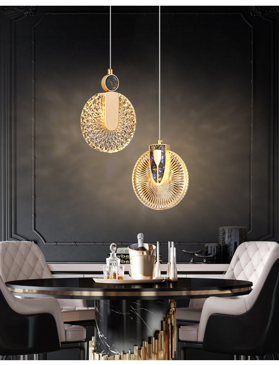 Lámpara colgante redonda de cristal con LED dorado Aurelia