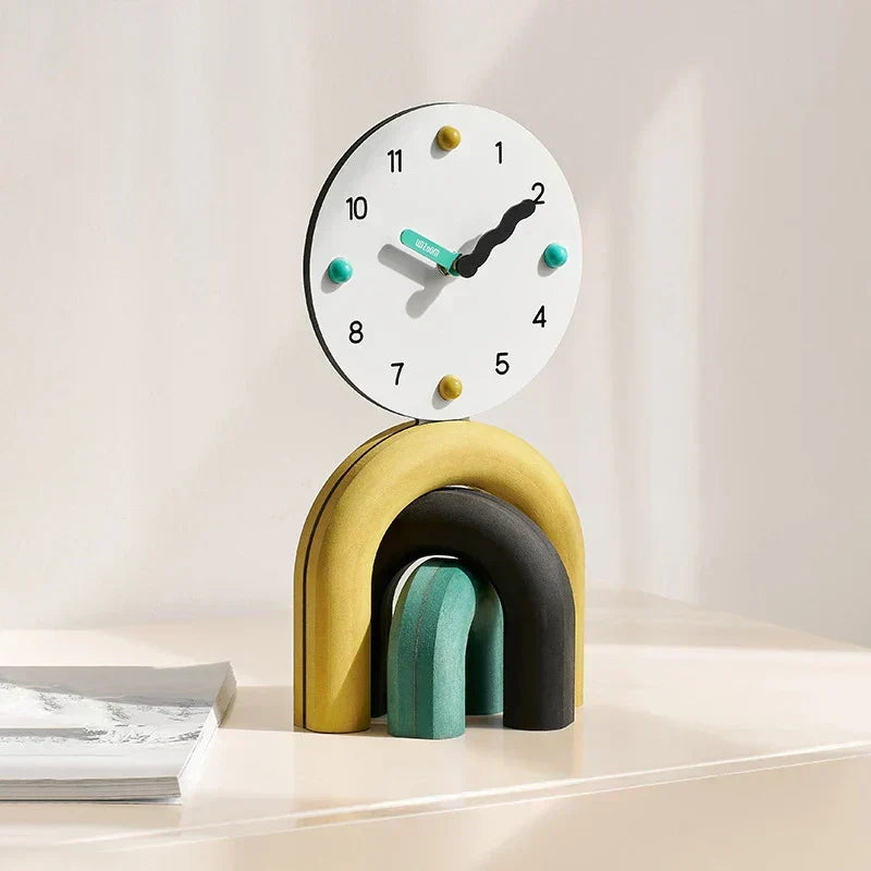 Stolní hodiny LumenArc Nordic Arch — Elegantní design, dvě povrchové úpravy