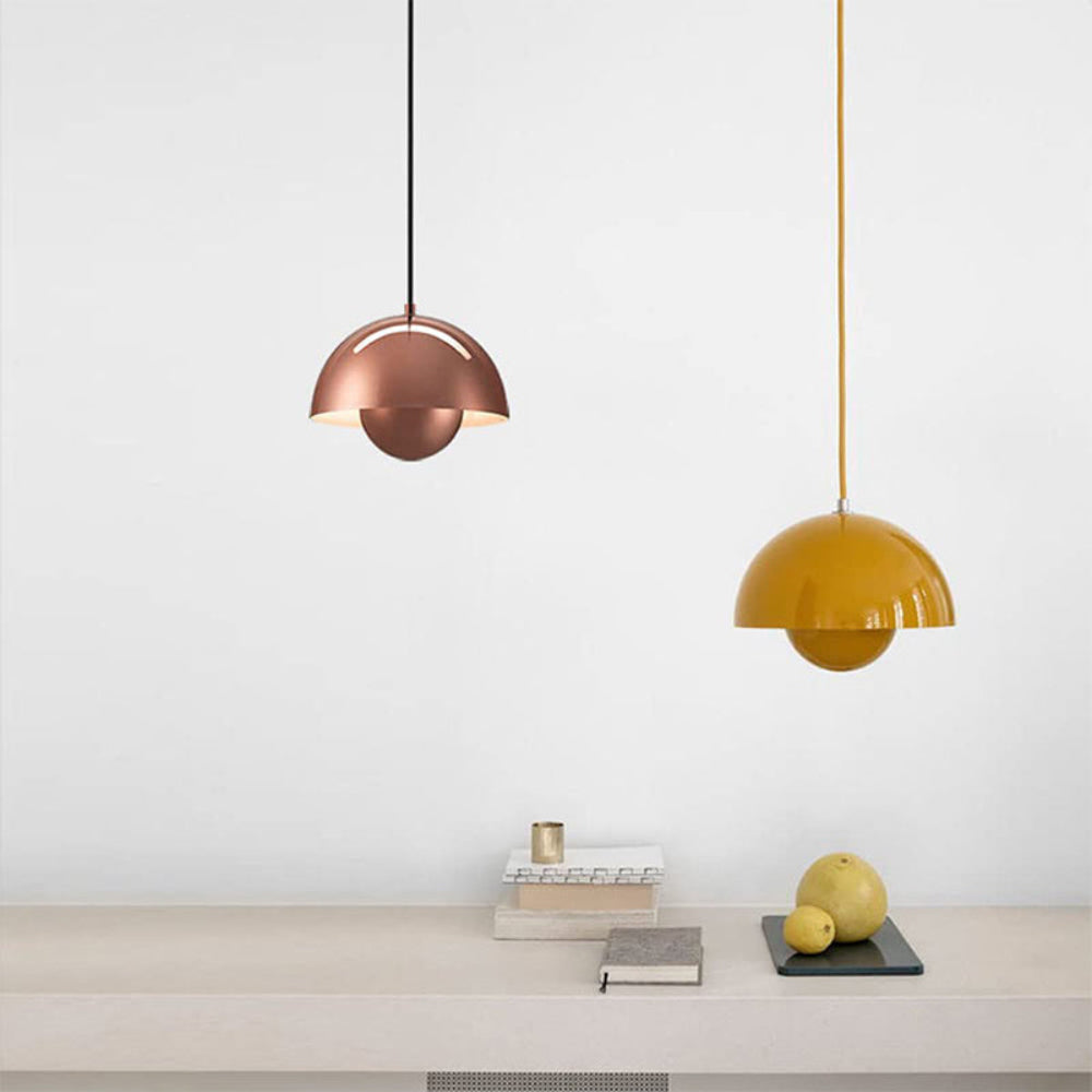 Halbrunder farbiger Kronleuchter — modernes skandinavisches Design