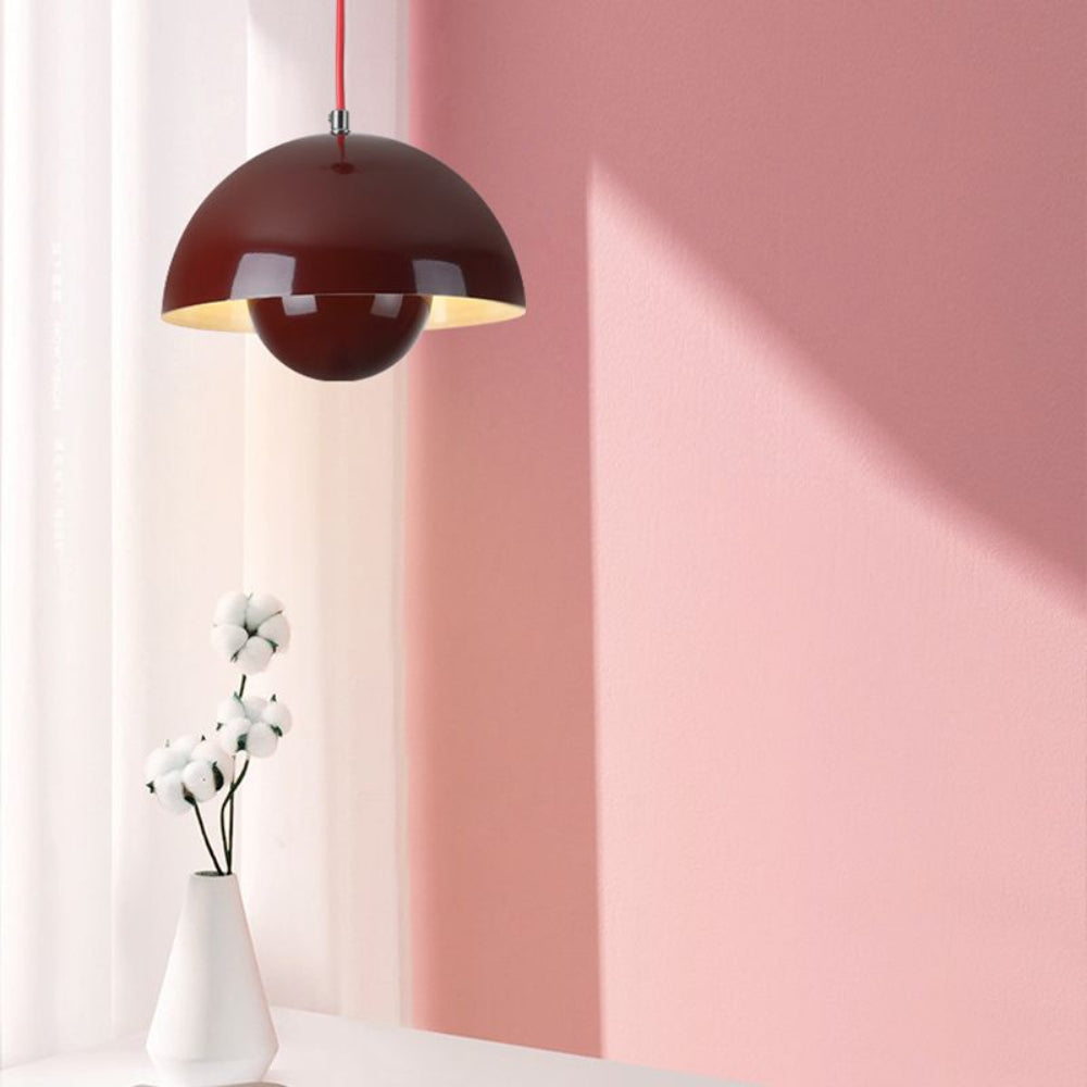 Halbrunder farbiger Kronleuchter — modernes skandinavisches Design