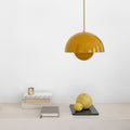 Halbrunder farbiger Kronleuchter — modernes skandinavisches Design