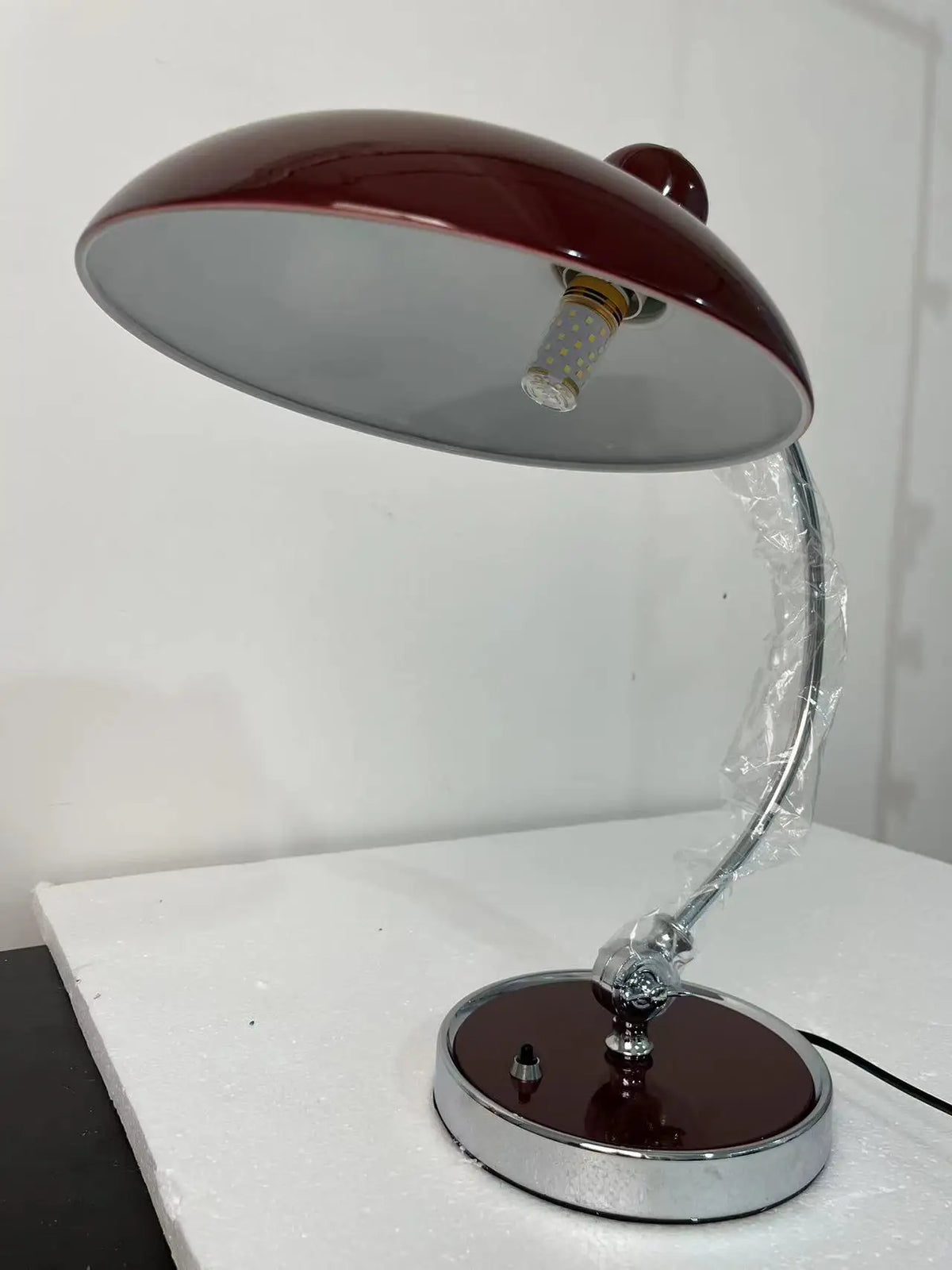 ScandinavianGlow dansk bordslampa — inspirerad av Kaiser Idell