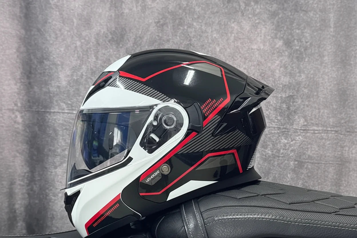 Flip-Up Full-Face Motorcycle Helmet — Dual-Lens Visor, Aerodynamic Rear Wing, DOT Certified