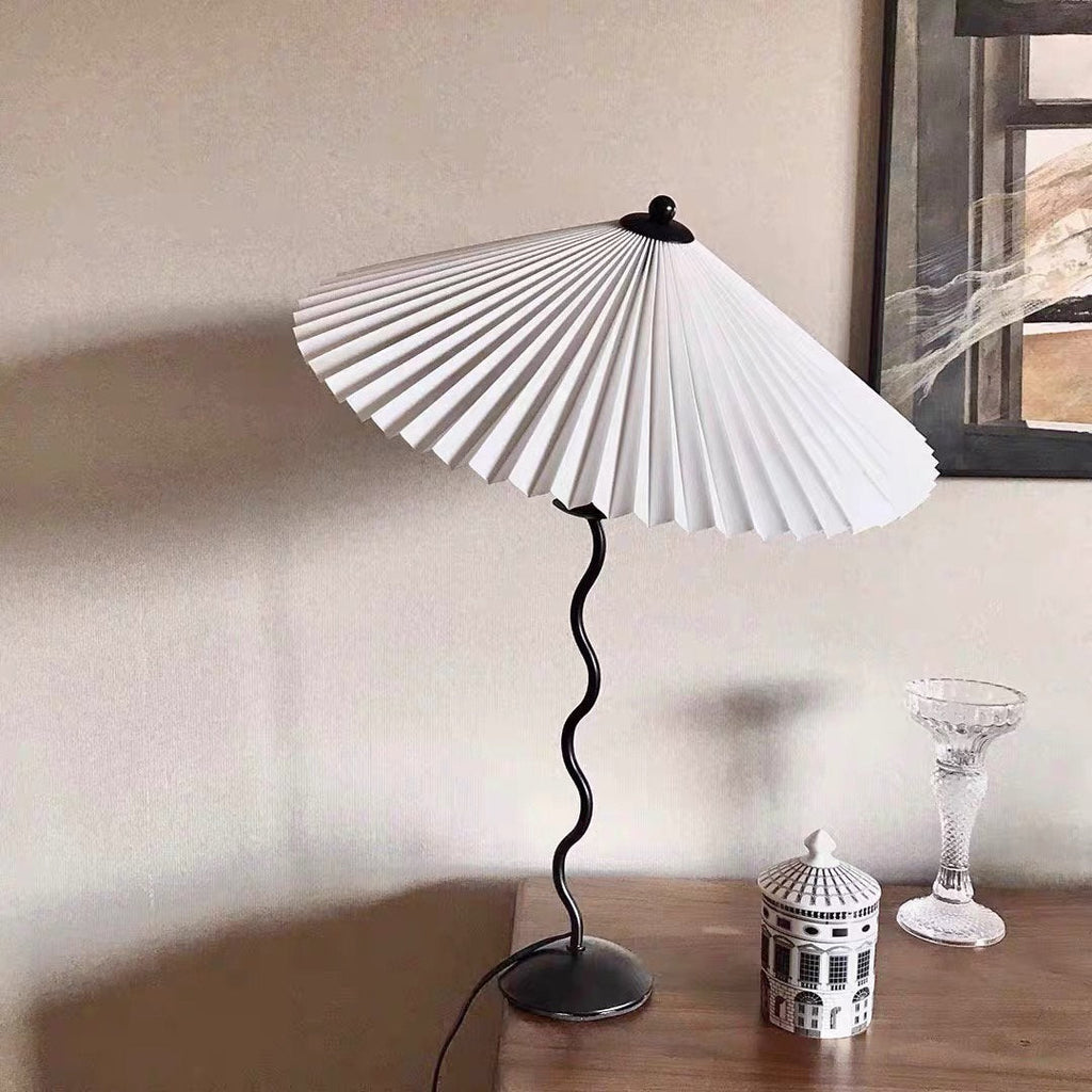 NovaLume WaveLight wellenförmige Leuchte mit sanftem Licht für moderne Innenräume
