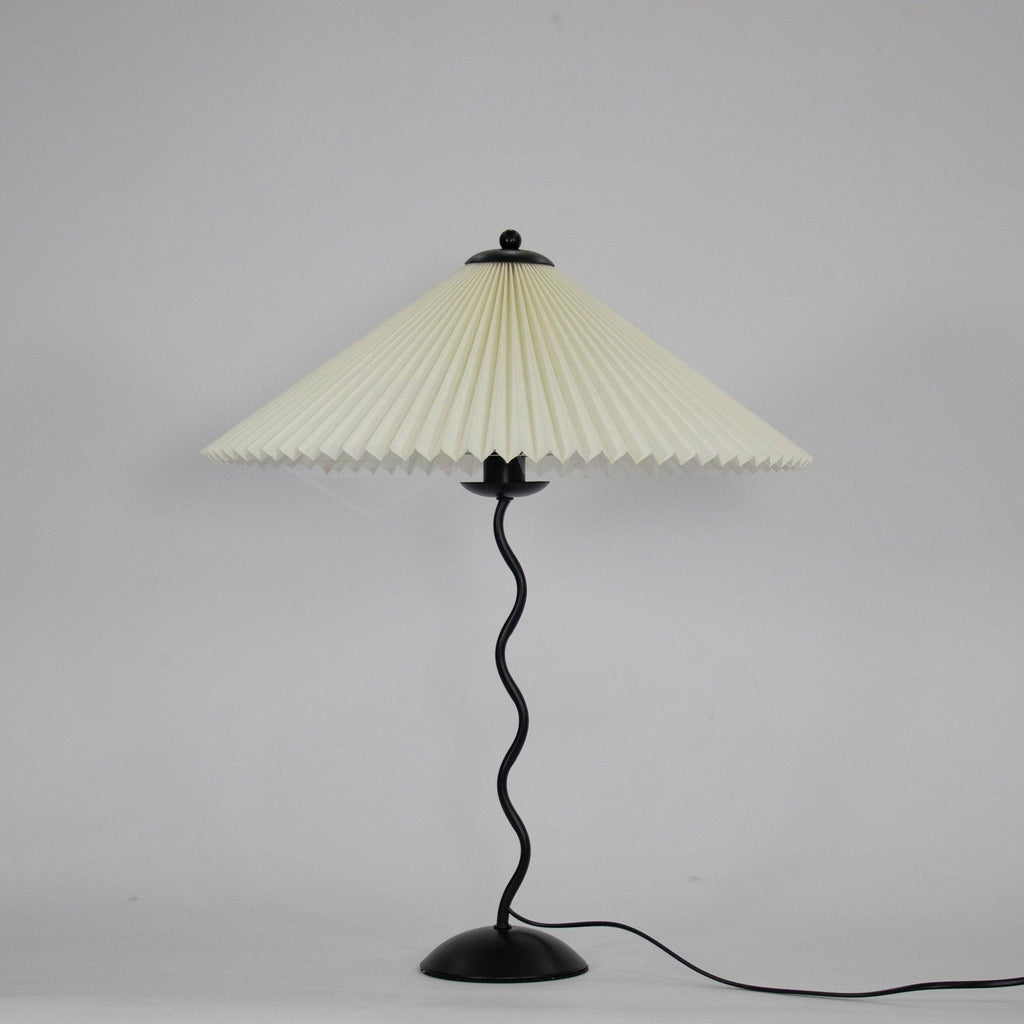 NovaLume WaveLight wellenförmige Leuchte mit sanftem Licht für moderne Innenräume